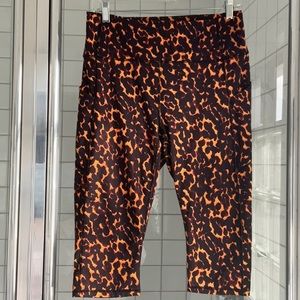 PureLux By Fabletics Capri Legging Cropped Legging Animal Print Sz XL Preowned